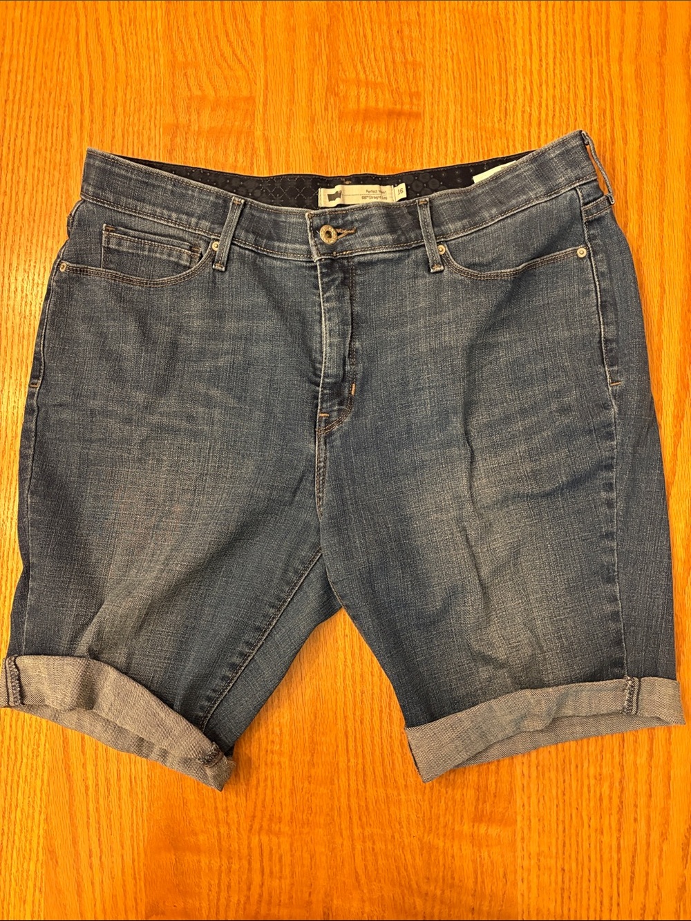 Levi's 525 Perfect Waist Dark Blue Jean Shorts